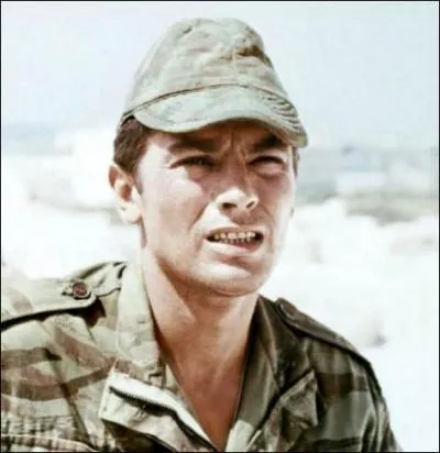 Dans "Les centurions", il est le capitaine Philippe...