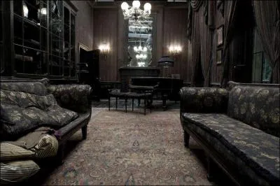 Si on sait que le 12, Square Grimmaurd est situé dans un quartier de Londres, on connaît moins le véritable nom du quartier. Saurez-vous donc le retrouver parmi les propositions suivantes ?