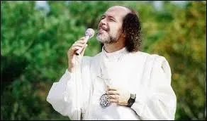 Raël, aurait décidé de lancer le mouvement "raëlien" à la suite d'un événement particulier, s'étant produit selon ses dires, un soir de décembre 1973, en plein Massif central. Lequel ?