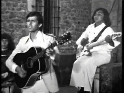 La photo est un peu floue, c'est fait exprès pour vous embêter, mais restez-là surtout !