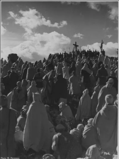 Sur quel mont a-t-il été crucifié ?