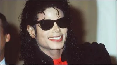 Comment s'appelle ce chanteur ?