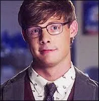 Dans la saison 6, Andrew est accusé d'être ...