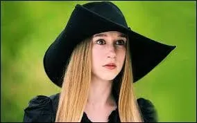 Qui interprète-t-elle dans la saison 3 ?