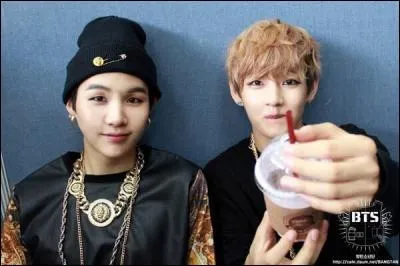 V a une fois été vexé par Suga. Pourquoi ?