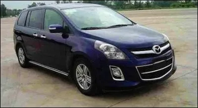 Quelle est cette voiture japonaise ?