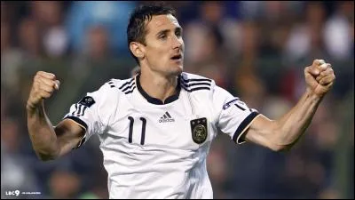 Contre quelle équipe Miroslav Klose a-t-il marqué son 16e but en Coupe du monde ?