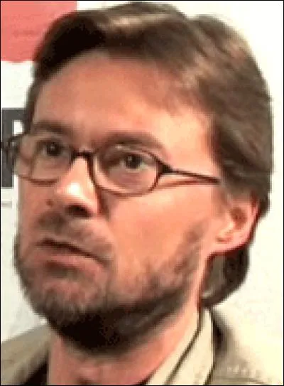 Lequel de ces journalistes n'est pas un journaliste sportif sur une chaîne de télévision ?