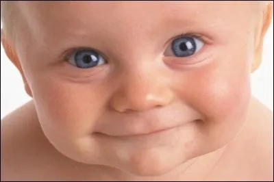 Oh, qu'il a de beaux yeux bleus ce bébé ! 
Comment dit-on "yeux" en anglais ?