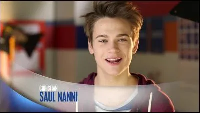 Que fait-il aux filles ?