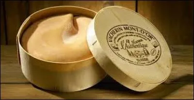 Le plus réputé des vacherins est le mont d'or du haut Doubs, pourvu d'une AOC depuis 2001.