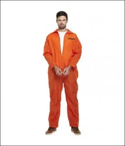 Dans quel pays les tenues des prisonniers sont-elles de couleur orange ?