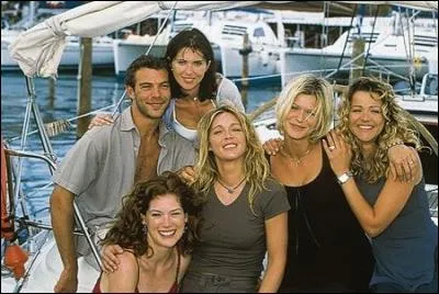 Comment se nomme la série qui est apparue avec les mêmes personnages que ceux jouant dans "Les Mystères de l'amour" ?