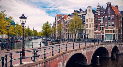 Dans quel pays aurez-vous la chance visiter Amsterdam ?