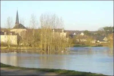 Ville des Pays-de-la-Loire, dans le Baugeois, Soucelles se situe dans le département ...