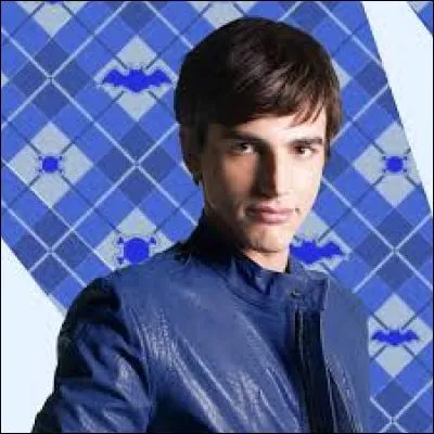 Qui joue Max de la Torey ?