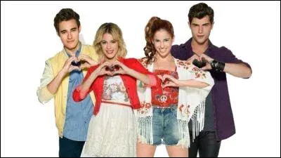 Avec qui Violetta chante-t-elle "Junto a ti" ?