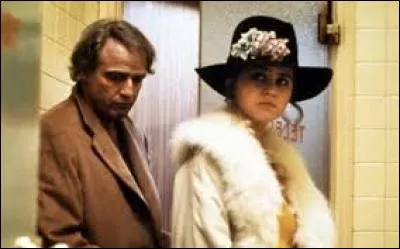 Dans ce film de Bertolucci, Brando fait scandale dans notre capitale par ses ébats amoureux sans fards.