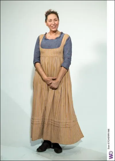 Comment s'appelle cette actrice dans la série (indice : la petite histoire de France)
