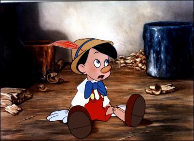 Au début de l'histoire, Pinocchio est  :