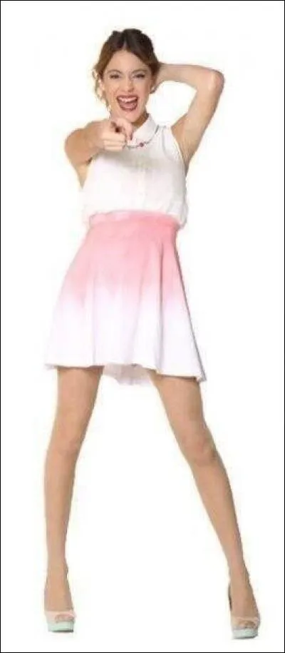 Qui est la bonne à tout faire de Ludmila ?