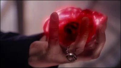 Où Regina range-t-elle ses curs magiques ?