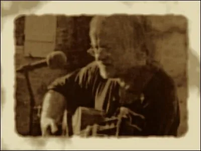 Il fait partie de la Société des auteurs :