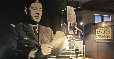 Restons au mois de juin mais revenons plus près de nous. Le 18 juin 1940 un homme a rendez-vous avec la radio. Ce rendez-vous deviendra le plus célèbre du vingtième siècle et mobilisera tout un mouvement c'est évidemment...