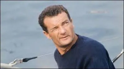 En juillet 1998, le corps d'Eric Tabarly est retrouvé par des pêcheurs. L'accident qui lui a coûté la vie s'est produit ...