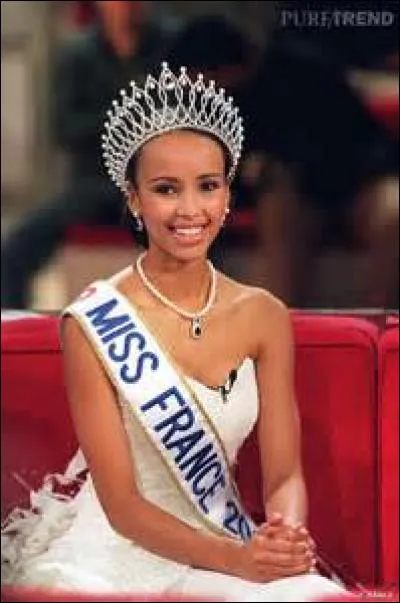 Qui est élue Miss France en 2000 ?