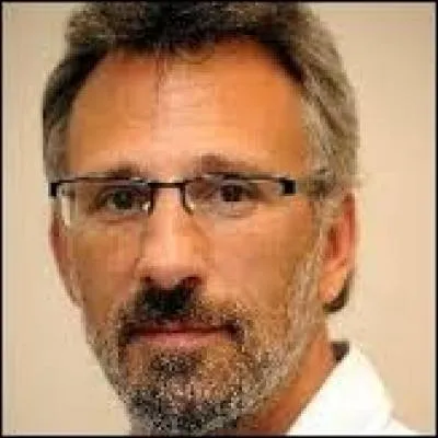 Qui est le créateur de la série ?