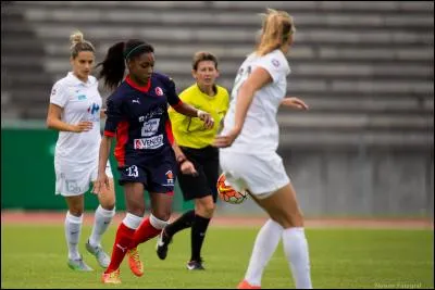 Qui est cette joueuse de D1 ?