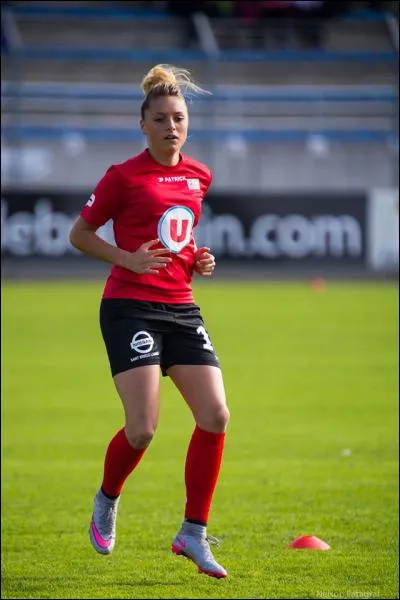 Qui est cette joueuse de D1 ?