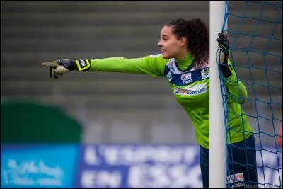 Qui est cette joueuse de D1 ?