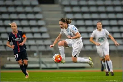 Qui est cette joueuse de D1 ?