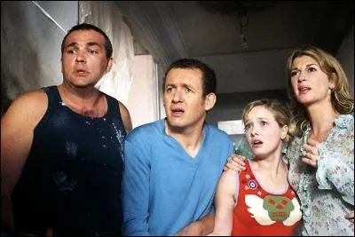 Dans le film "La Maison du bonheur", quelle actrice interpr&egrave;te la femme de Dany Boon ?