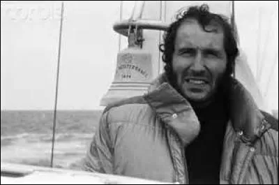 Navigateur français, disparu en mer à bord du Manureva en 1978, probablement emporté par un cyclone :