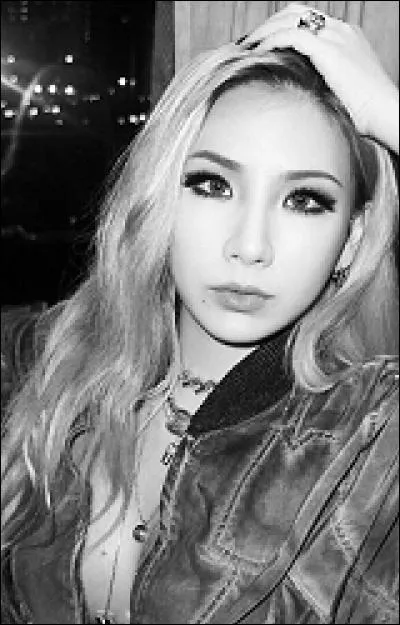 A quel défilé de mode s'est-elle rendue ?