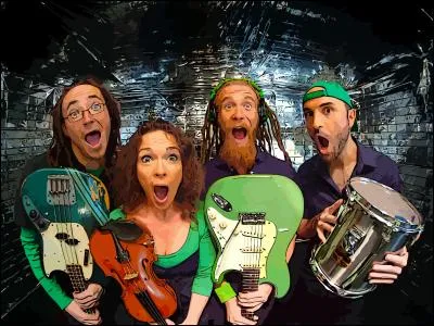 Je manque de murs pour la 10e question, alors on termine avec un groupe qui murmure ''À l'oreille de ta femme'' . Comment s'appelle-t-il ?