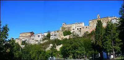 Force est une ville se situant en...