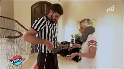 L'écharpe réalisée par la Team Nadège est de :