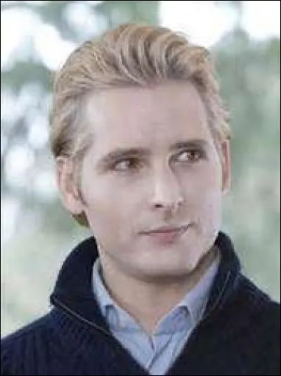 Comment s'appelle l'acteur qui joue le rôle de Carlisle ?