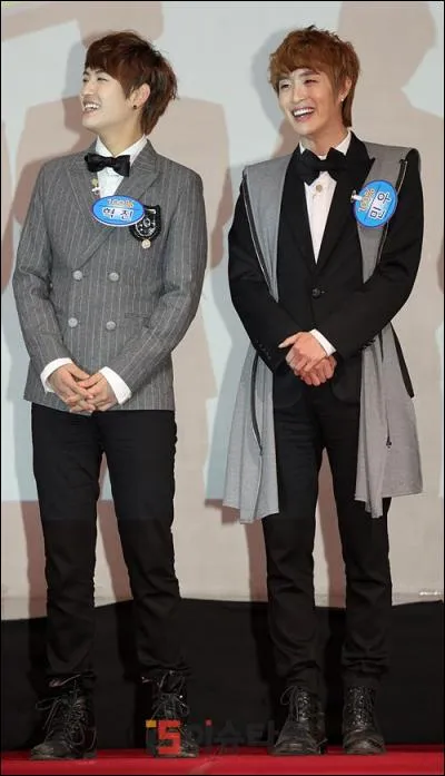 Quelle est la différence d'âge entre HyukJin et MinWoo (100%) ?