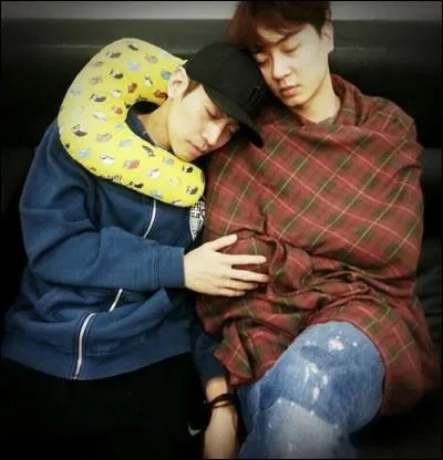 Quelle est la différence d'âge entre Eric et Andy (ShinHwa) ?