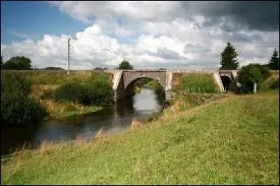 Quelle est cette rivière, affluent du Doubs, recalibrée dans les années 1960 pour récupérer des terrains agricoles, qui a ainsi perdu 8km de sa longueur initiale ?