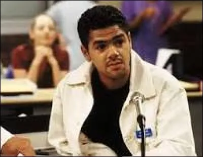 Dans la série française "H", qui peut-on retrouver ?