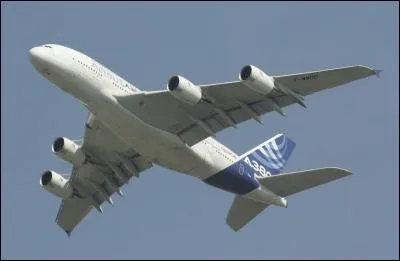 Quelle est l'envergure de l'A380 (d'un bout d'aile à l'autre) ?