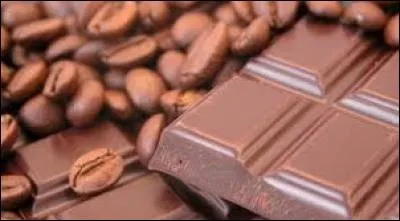 D'après la réglementation européenne, combien de pourcentages minimum de cacao doit contenir le chocolat au lait ?