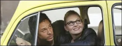 Comment s'appelle l'homme qu'Emma a rencontré lorsqu'elle était plus jeune et à qui elle a volé une voiture ?