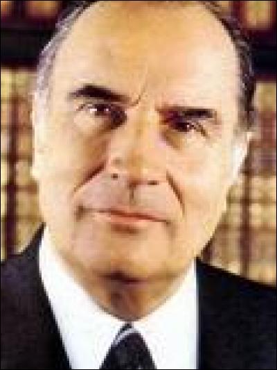 François Mitterrand décédé à 79 ans aurait eu 100 ans cette année .